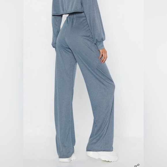 Nasty gal blue and white striped pajama pants - Picture 3 of 3